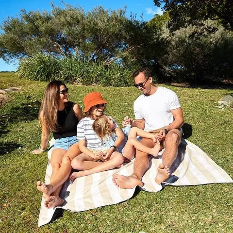 DOCK & BAY - Couverture de pique-nique - XL ( 200x90cm) - Beige Bora Bora - sportium store