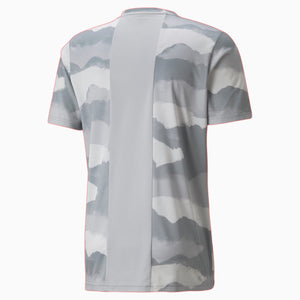 Achetez T-Shirt d’Entraînement Imprimé Homme manches courtes de PUMA au meilleur prix sur sportium.fr.  Disponible en livraison ou en retrait au magasin.